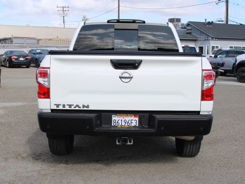 Used 2021 Nissan Titan S w/ S Utility Package image 4