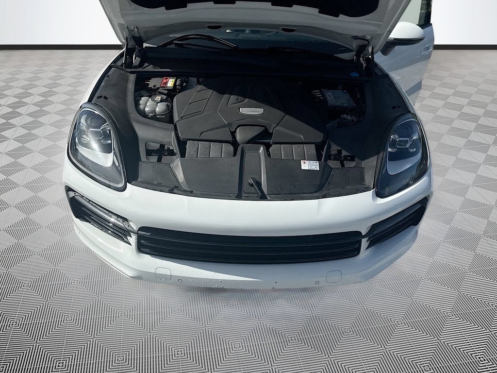 Used 2021 Porsche Cayenne AWD/4WD image 33