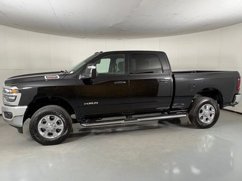 Used 2026 RAM 2500 Big Horn AWD/4WD image 5