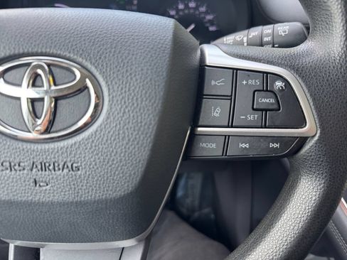 Used 2021 Toyota Sienna LE FWD image 30