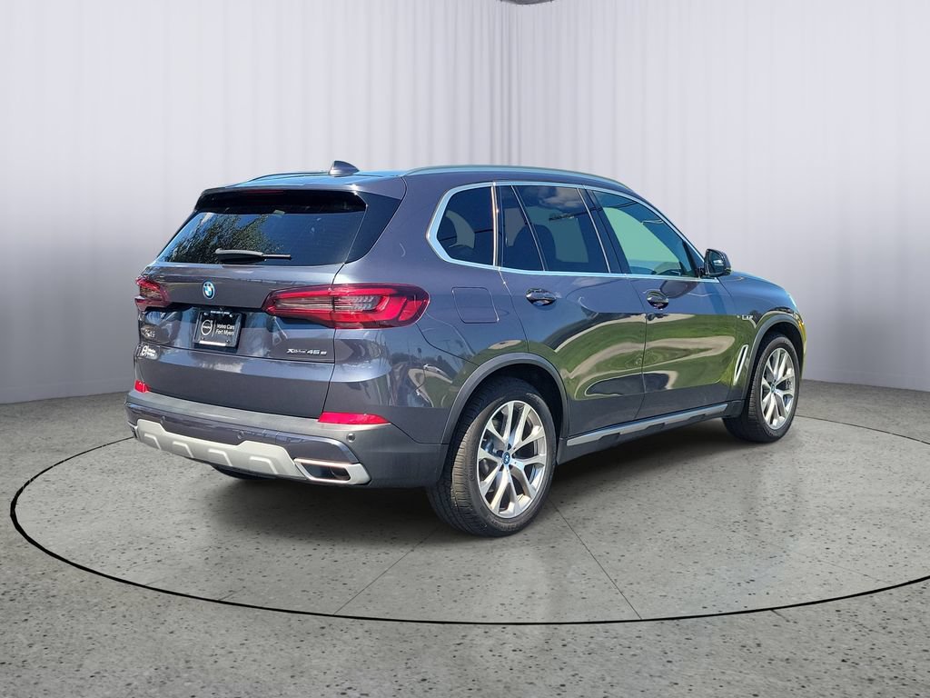 Used 2022 BMW X5 xDrive45e AWD/4WD image 4