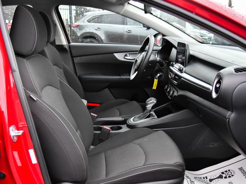 Used 2024 Kia Forte LXS image 36