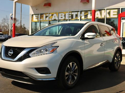 Used 2018 Nissan Murano S AWD/4WD image 1