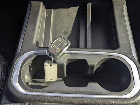 Used 2022 GMC Sierra 2500 Denali image 39