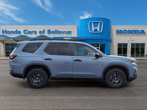 New 2025 Honda Pilot TrailSport image 10