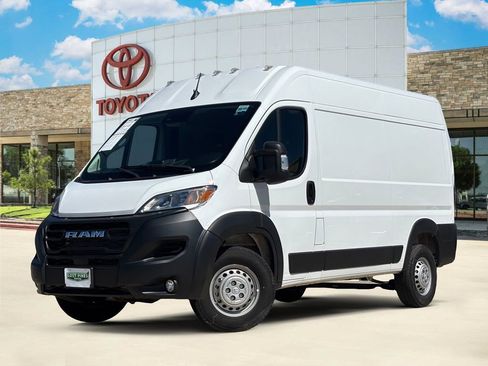 Used 2024 RAM ProMaster 2500 w/ Convenience Group FWD image 1