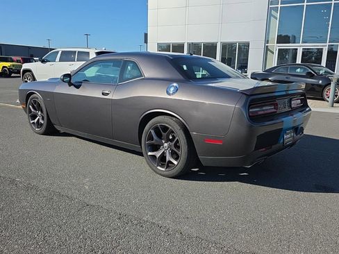 Used 2017 Dodge Challenger R/T w/ Sound Group RWD image 10
