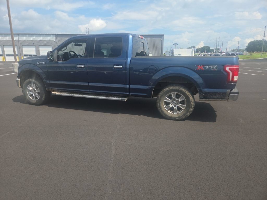 Used 2017 Ford F150 XLT w/ Equipment Group 302A Luxury AWD/4WD image 13