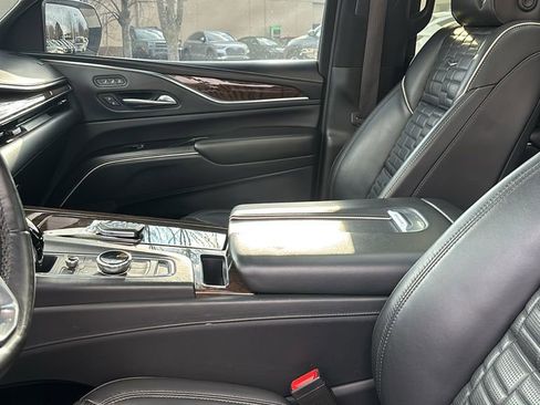 Used 2022 Cadillac Escalade ESV Sport Platinum w/ Heavy-Duty Trailer Package image 25