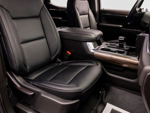 Used 2023 Chevrolet Silverado 1500 RST image 32