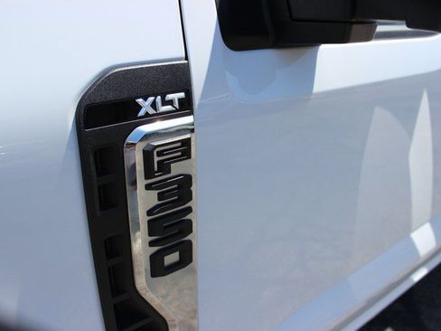 Used 2024 Ford F350 XLT w/ FX4 Off-Road Package AWD/4WD image 2