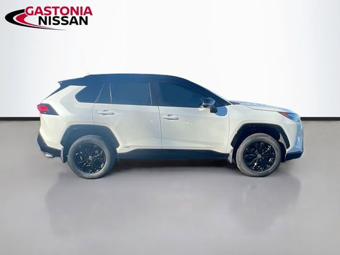 Used 2022 Toyota RAV4 XSE image 10