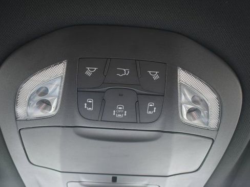 Used 2018 Chrysler Pacifica Touring-L w/ Premium Audio Group image 33