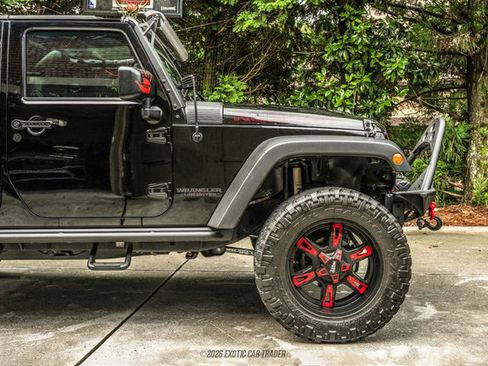 Used 2014 Jeep Wrangler Unlimited Rubicon AWD/4WD image 11