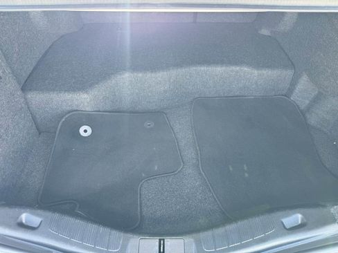 Used 2018 Ford Fusion SE w/ Equipment Group 601A image 10