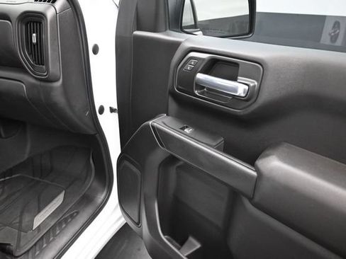 Used 2022 Chevrolet Silverado 1500 Custom RWD image 17