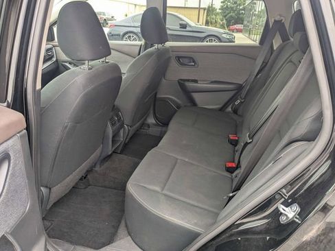 Used 2023 Nissan Rogue S FWD image 13