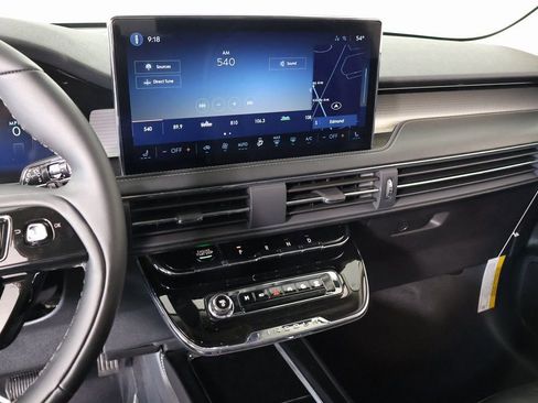 New 2026 Lincoln Corsair Premiere image 5