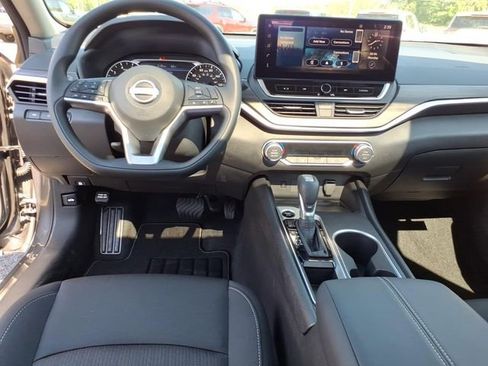 New 2026 Nissan Altima 2.5 SV w/ SV Special Edition Package FWD image 8