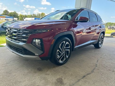 Used 2025 Hyundai Tucson Limited FWD image 4