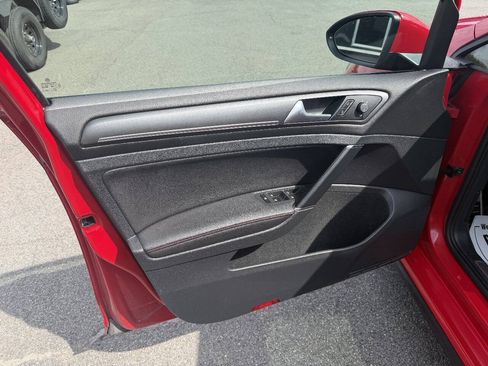 Used 2018 Volkswagen GTI SE w/ SE Leather Package FWD image 7
