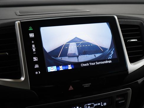 Used 2016 Honda Pilot Touring image 30