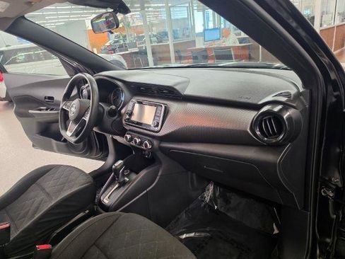 Used 2020 Nissan Kicks S FWD image 8