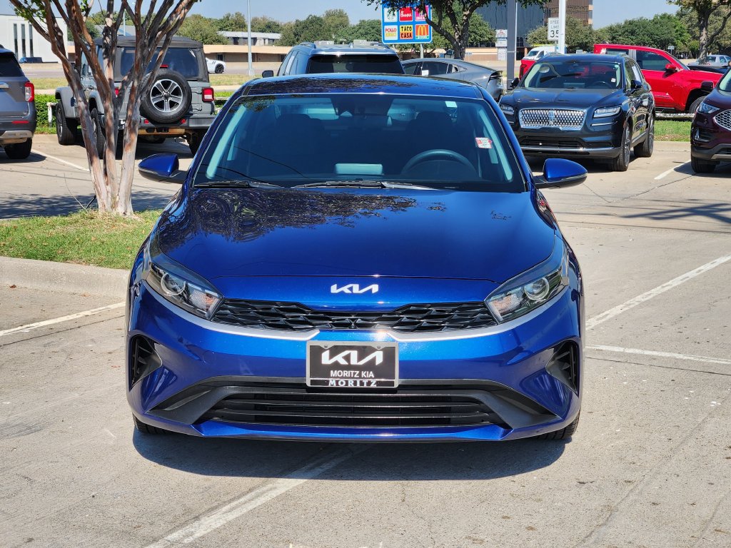 Used 2023 Kia Forte LXS w/ LXS Technology Package FWD image 11