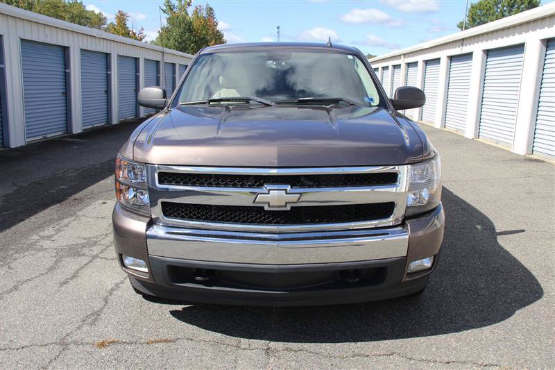 Used 2008 Chevrolet Silverado 1500 LT w/ Power Pack Plus AWD/4WD image 3