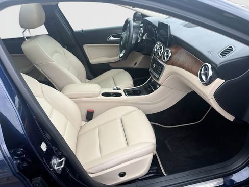 Used 2018 Mercedes-Benz GLA 250 4MATIC image 34