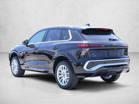 New 2026 Audi Q3 quattro 2.0T AWD/4WD image 8
