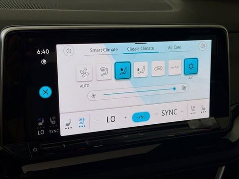 New 2026 Volkswagen Atlas Cross Sport SEL Premium R-Line AWD/4WD image 18