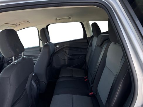 Used 2018 Ford Escape SE FWD image 11