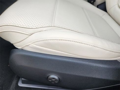 New 2026 Mercedes-Benz GLC 300 4MATIC image 9