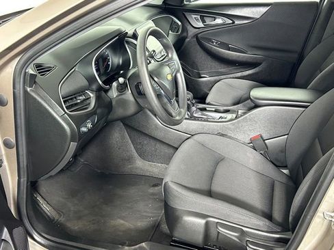 Used 2024 Chevrolet Malibu LS FWD image 30