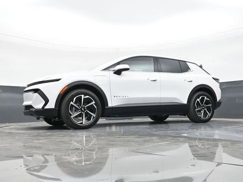 New 2026 Chevrolet Equinox EV LT FWD image 47
