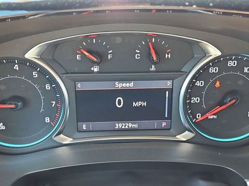 Certified 2023 Chevrolet Traverse LT FWD image 12