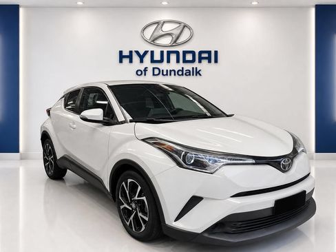 Used 2019 Toyota C-HR XLE FWD image 1