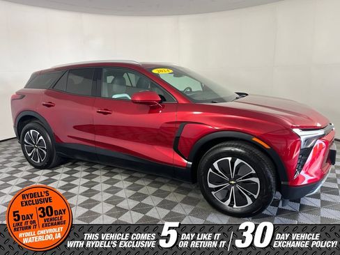 Used 2024 Chevrolet Blazer EV LT AWD/4WD image 2