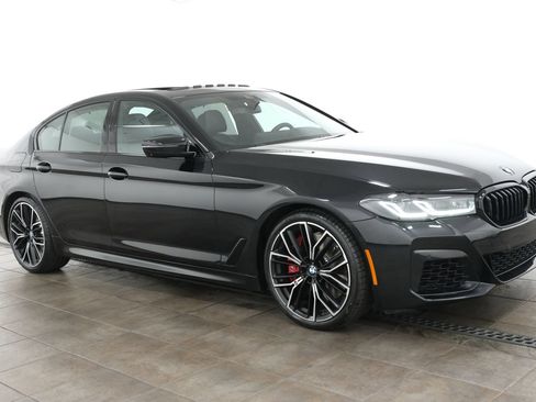 Used 2023 BMW M550i xDrive w/ Executive Package AWD/4WD image 6