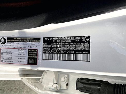 Used 2025 Mercedes-Benz C 300 Sedan image 27