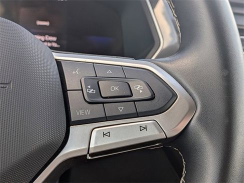 Certified 2024 Volkswagen Tiguan SE image 31