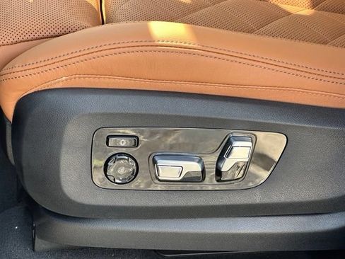 New 2026 BMW X7 xDrive40i w/ M Sport Package AWD/4WD image 28