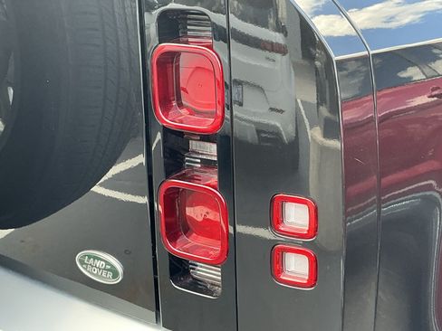Used 2022 Land Rover Defender 90 S AWD/4WD image 30