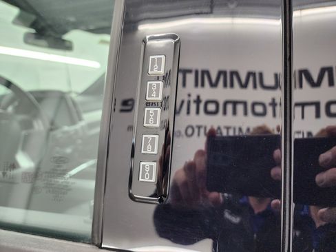 Used 2022 Ford F250 Lariat w/ Tremor Off-Road Package image 39