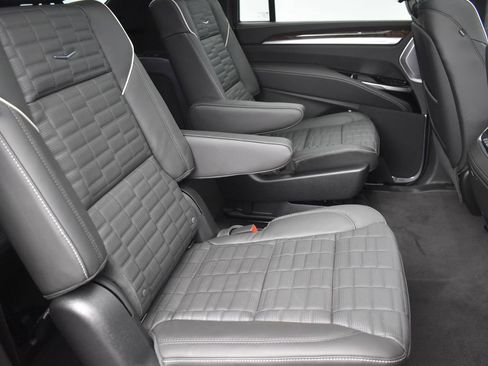 Certified 2026 Cadillac Escalade ESV Platinum Sport w/ LPO, ONYX Package image 36