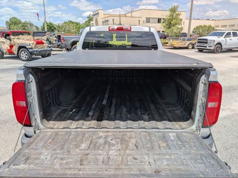 Used 2015 Chevrolet Colorado Z71 AWD/4WD image 31