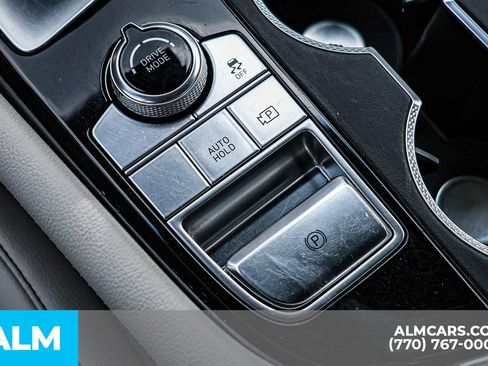 Used 2025 Genesis G70 2.5T AWD/4WD image 41