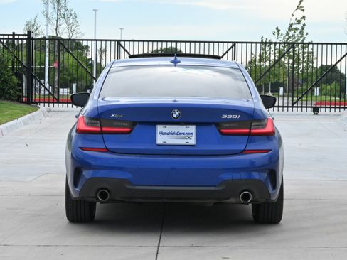 Used 2020 BMW 330i xDrive Sedan w/ M Sport Package AWD/4WD image 11