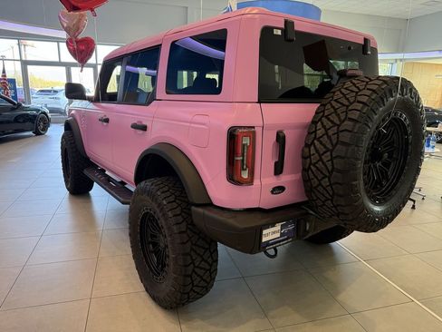 New 2025 Ford Bronco Badlands image 5